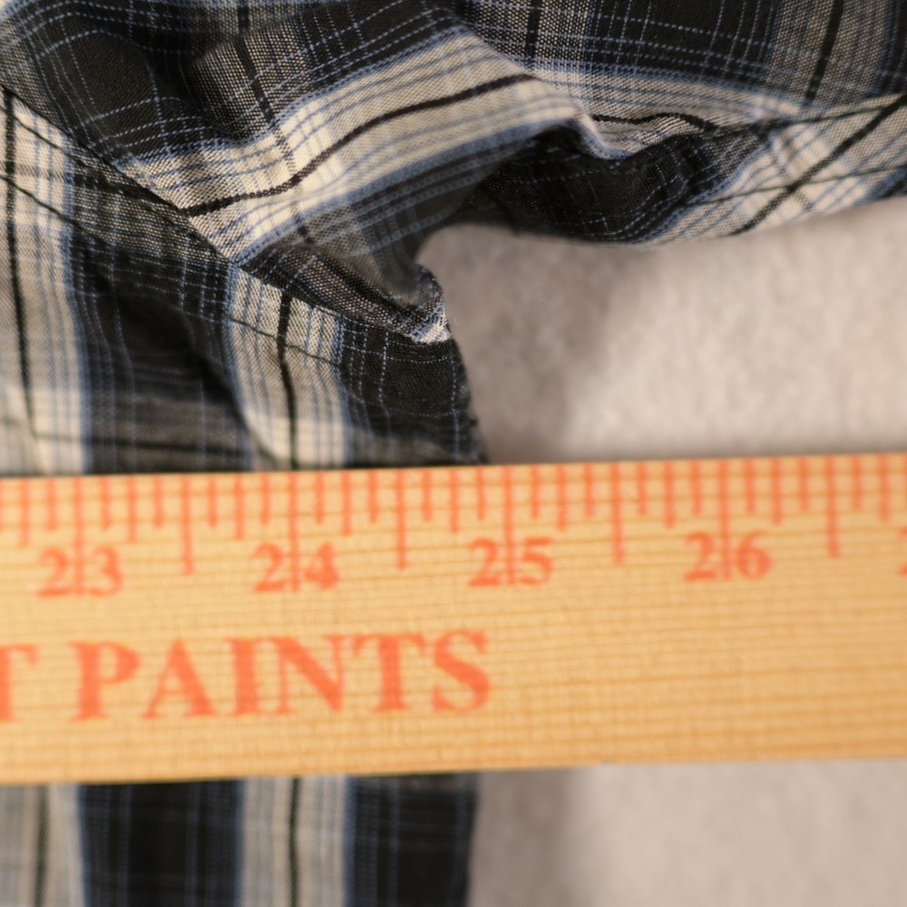Wrangler Premium Quality Mens Large Navy Blue Plaid Short Sleeve Button Down - Picture 6 of 7